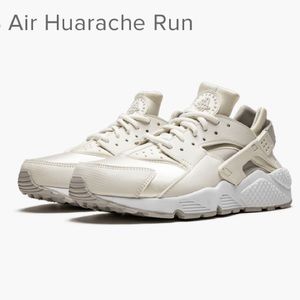 NIKE Huarache | LIKE NEW | Champagne White